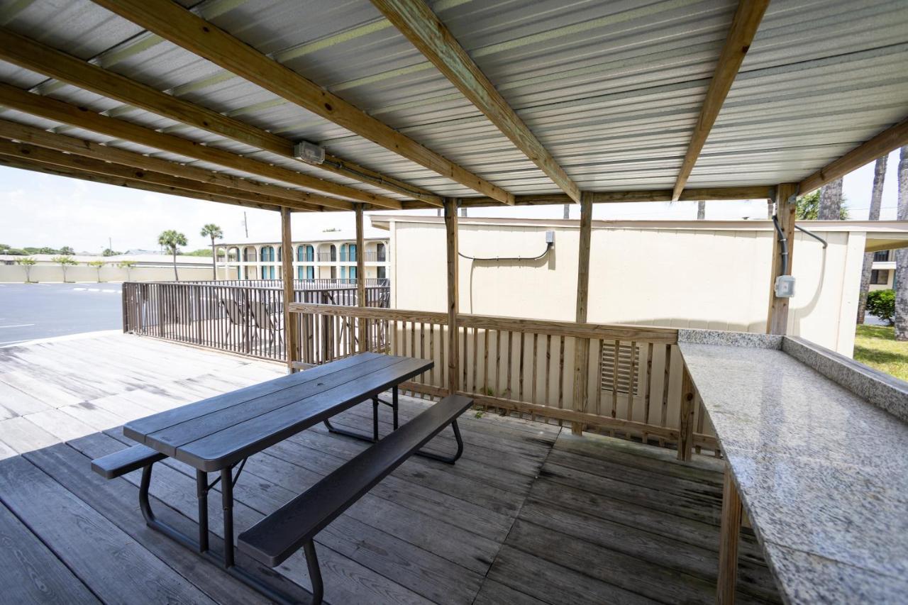 Ocean Breeze Inn St. Augustine Beach Экстерьер фото